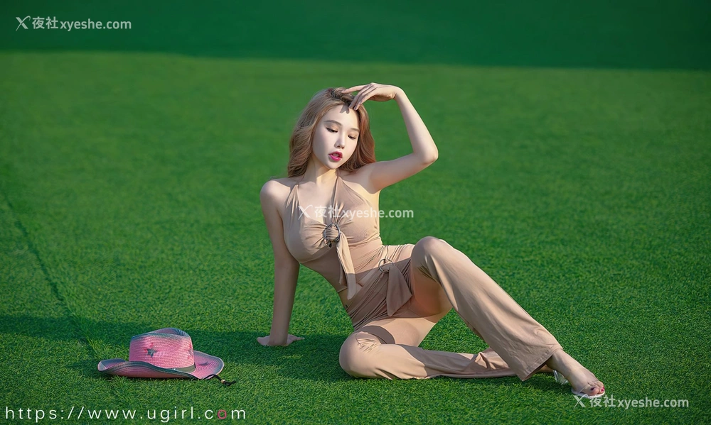 1P - [Ugirls尤果网]爱尤物专辑 No.2463 妮小妖 念念不忘