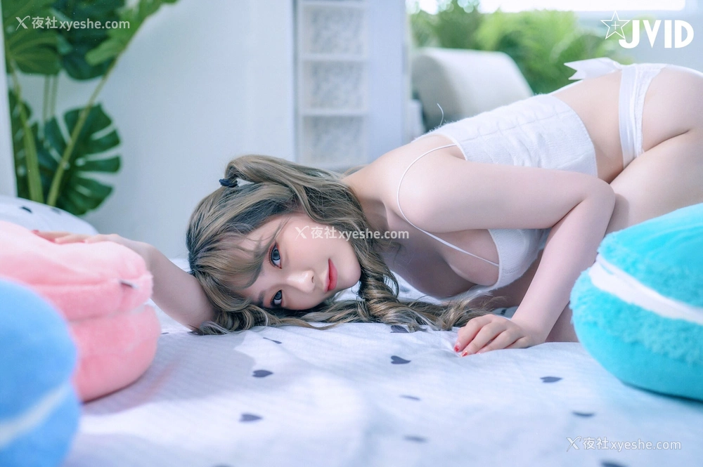 1P - 璃奈酱《超美极品充气娃娃》