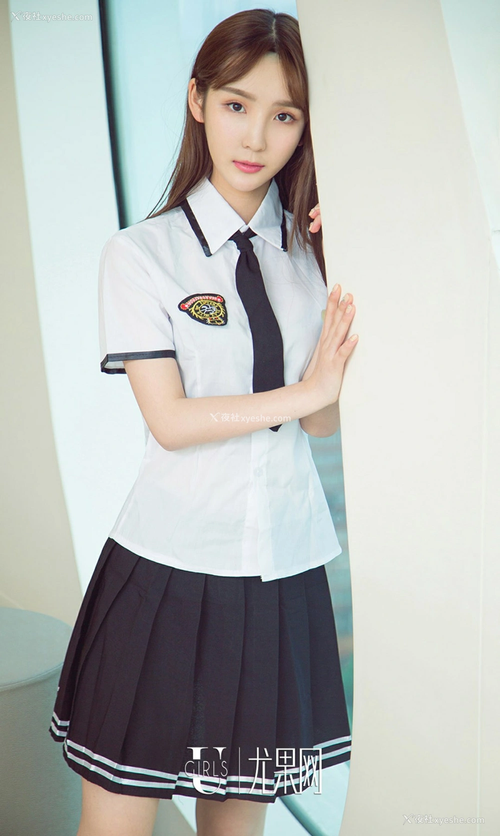 1P - [Ugirls爱尤物] No.749 唯依 青涩回忆