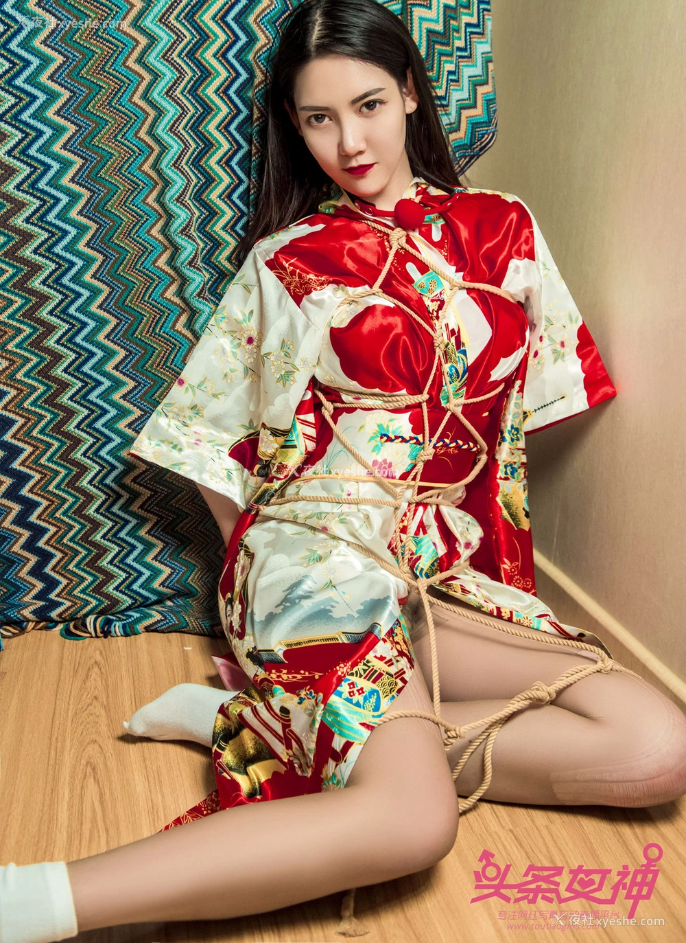 1P - [TouTiao头条女神] 冯雪娇 和服之韵