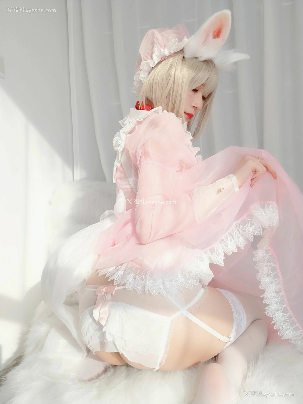 1P - Coser小姐姐白银 – 女仆小兔子