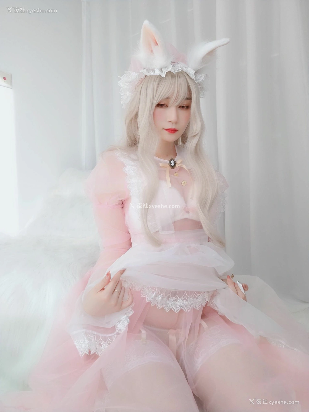 1P - Coser小姐姐白银 – 女仆小兔子