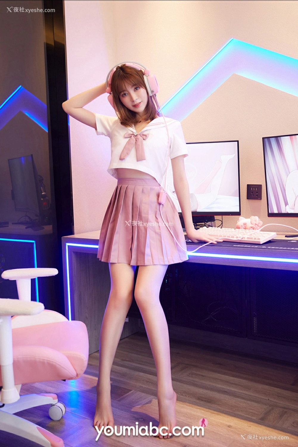 1P - [YouMi尤蜜] YoYO优优 激萌电竞少女