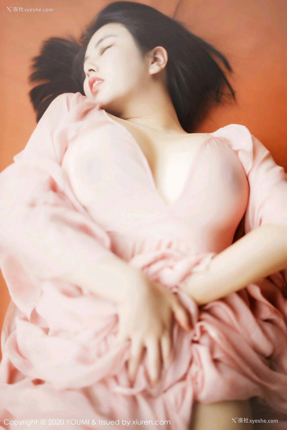 1P - [YOUMI尤蜜荟] VOL.523 娜露Selena 粉色长裙