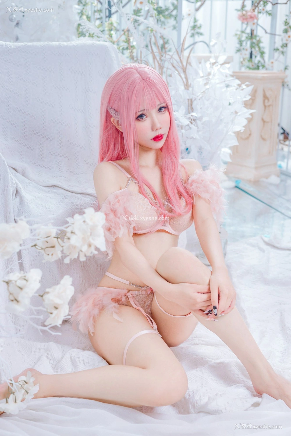 1P - 仙女月 – 粉色内衣