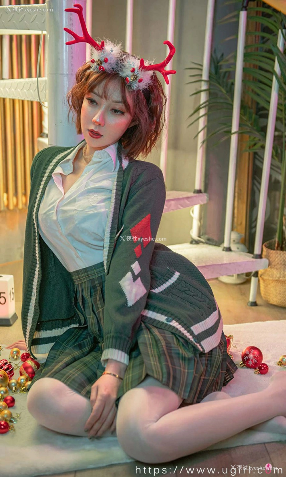 1P - [Ugirls尤果网]爱尤物专辑 No.2243 果儿Victoria 假日狂欢
