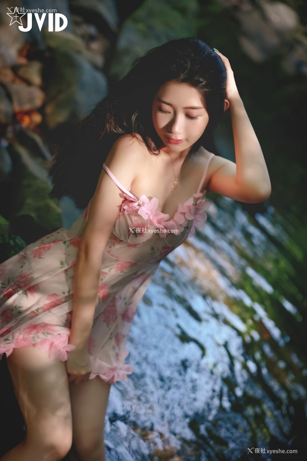 1P - 肉包《山谷里小溪边》