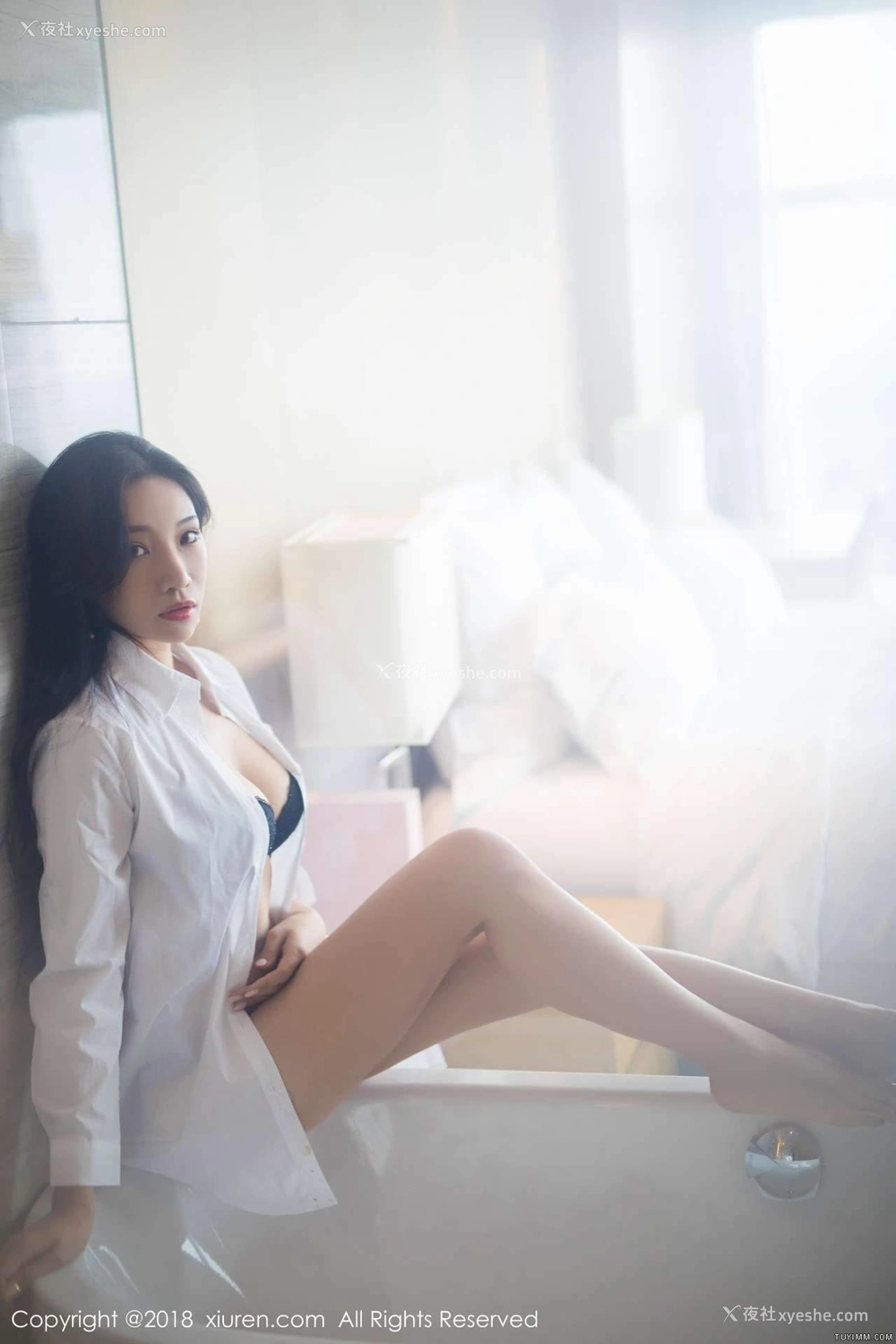 1P - [秀人网]美媛馆No.893 小狐狸Sica