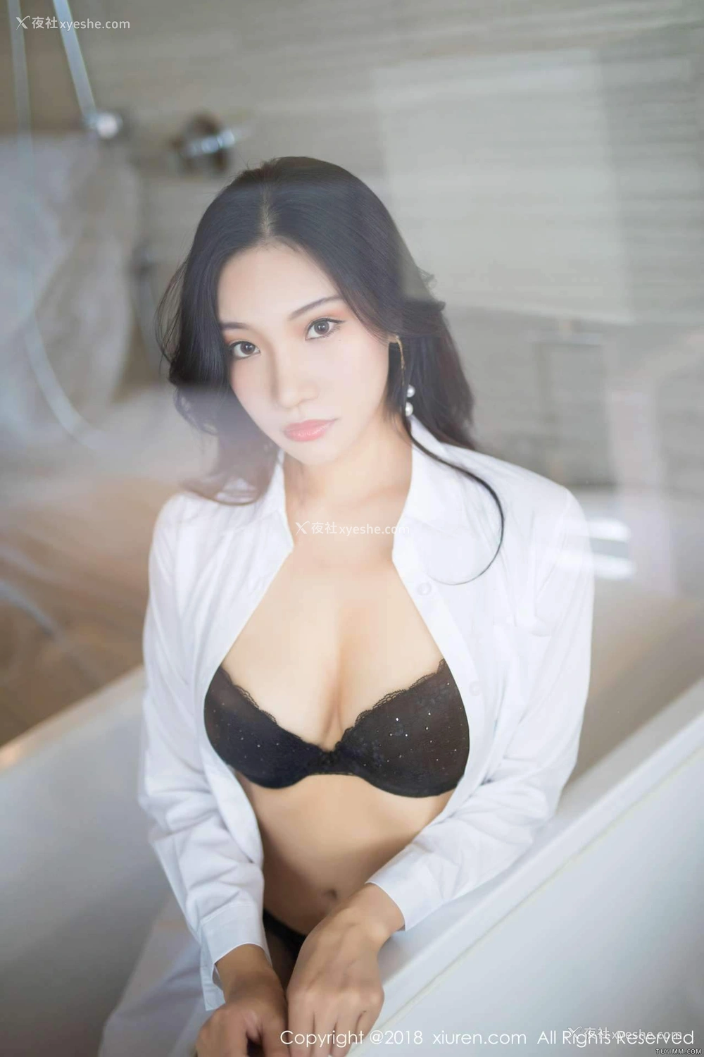 1P - [秀人网]美媛馆No.893 小狐狸Sica