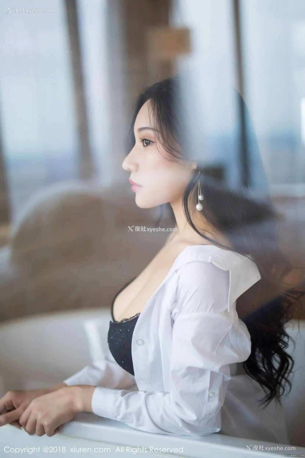 1P - [秀人网]美媛馆No.893 小狐狸Sica