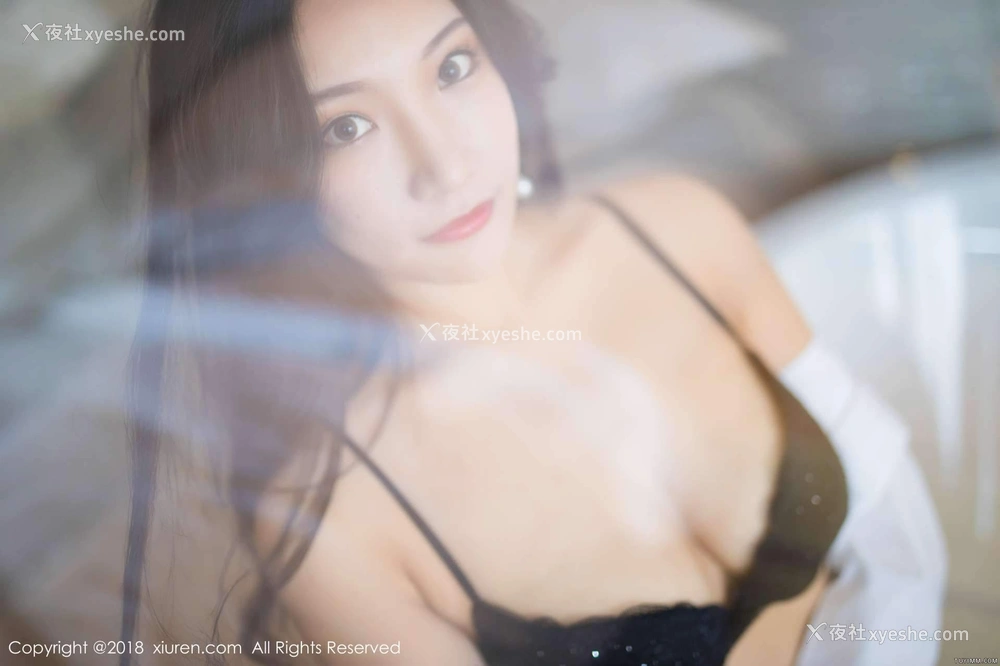 1P - [秀人网]美媛馆No.893 小狐狸Sica