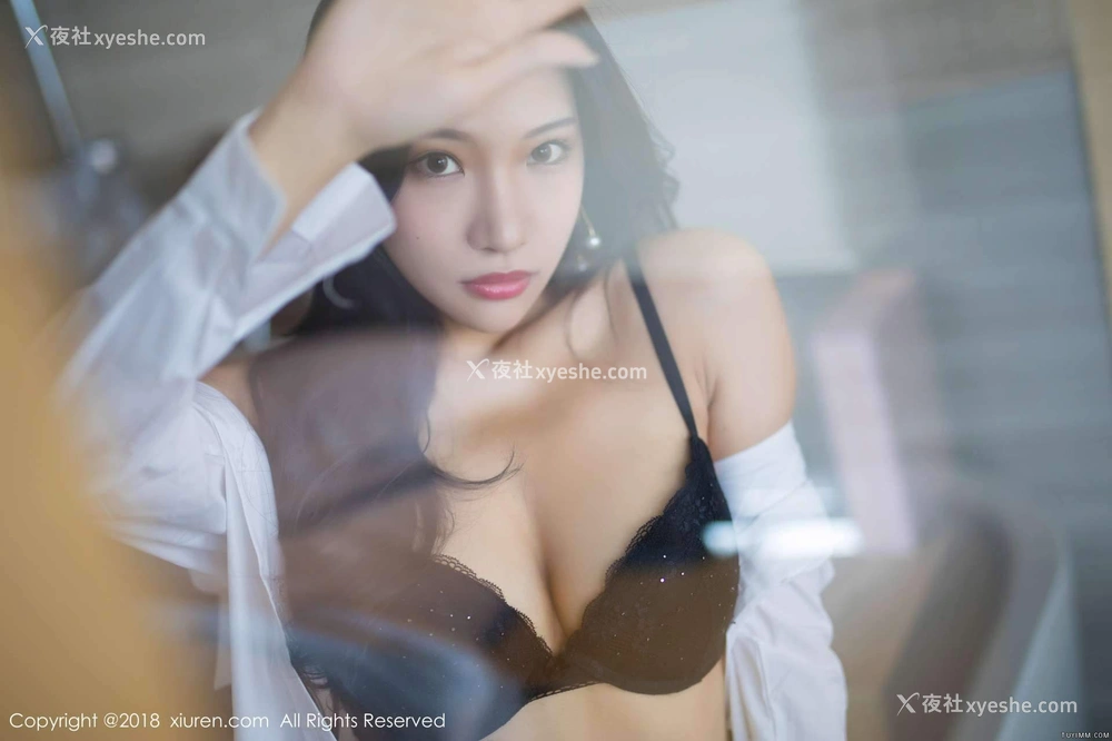 1P - [秀人网]美媛馆No.893 小狐狸Sica
