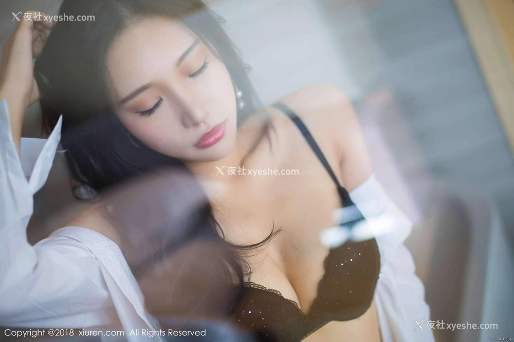 1P - [秀人网]美媛馆No.893 小狐狸Sica