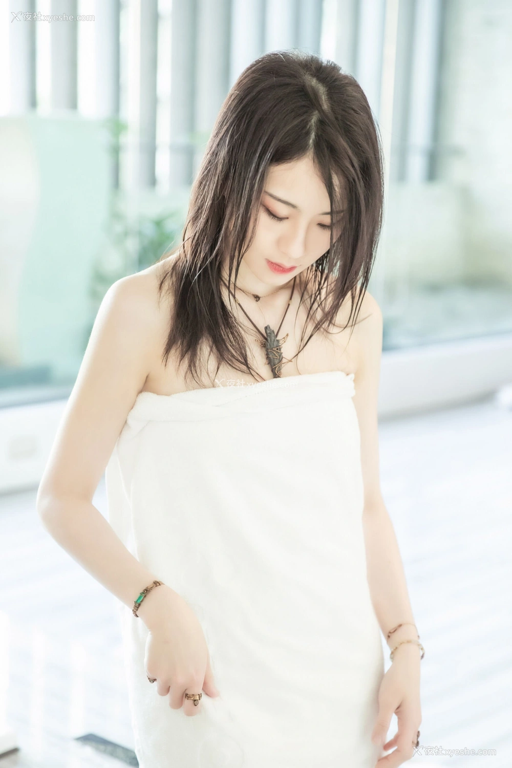 1P - 阿黎《浴池》