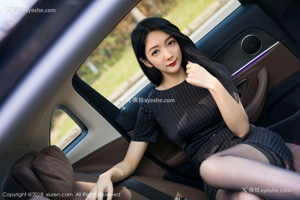 1P - [XiuRen秀人网] No.1262 Angela喜欢猫