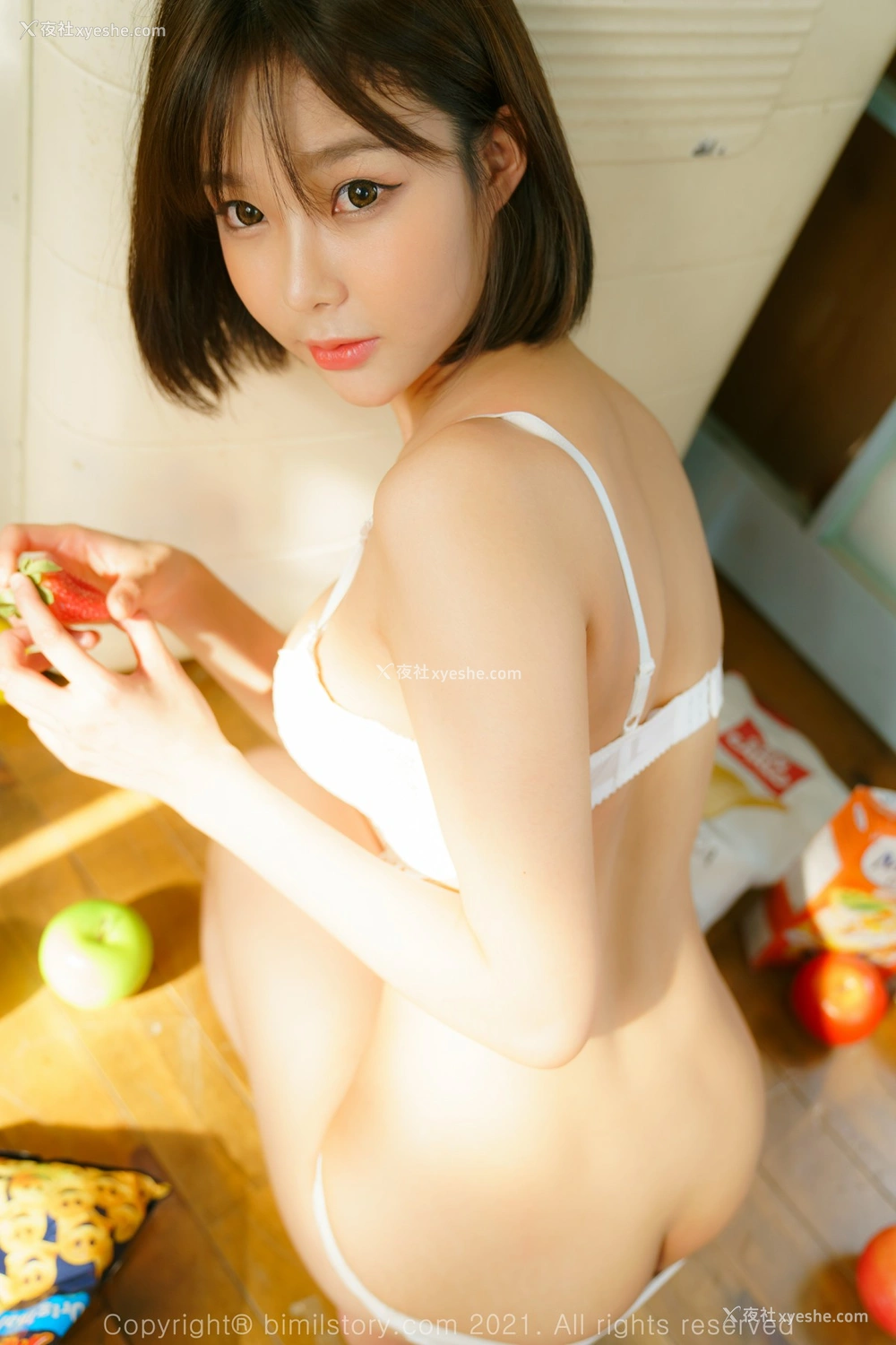 1P - [Bimilstory] Mina VOL.11 – Manga Girl Mina\’s Outing to The Real World