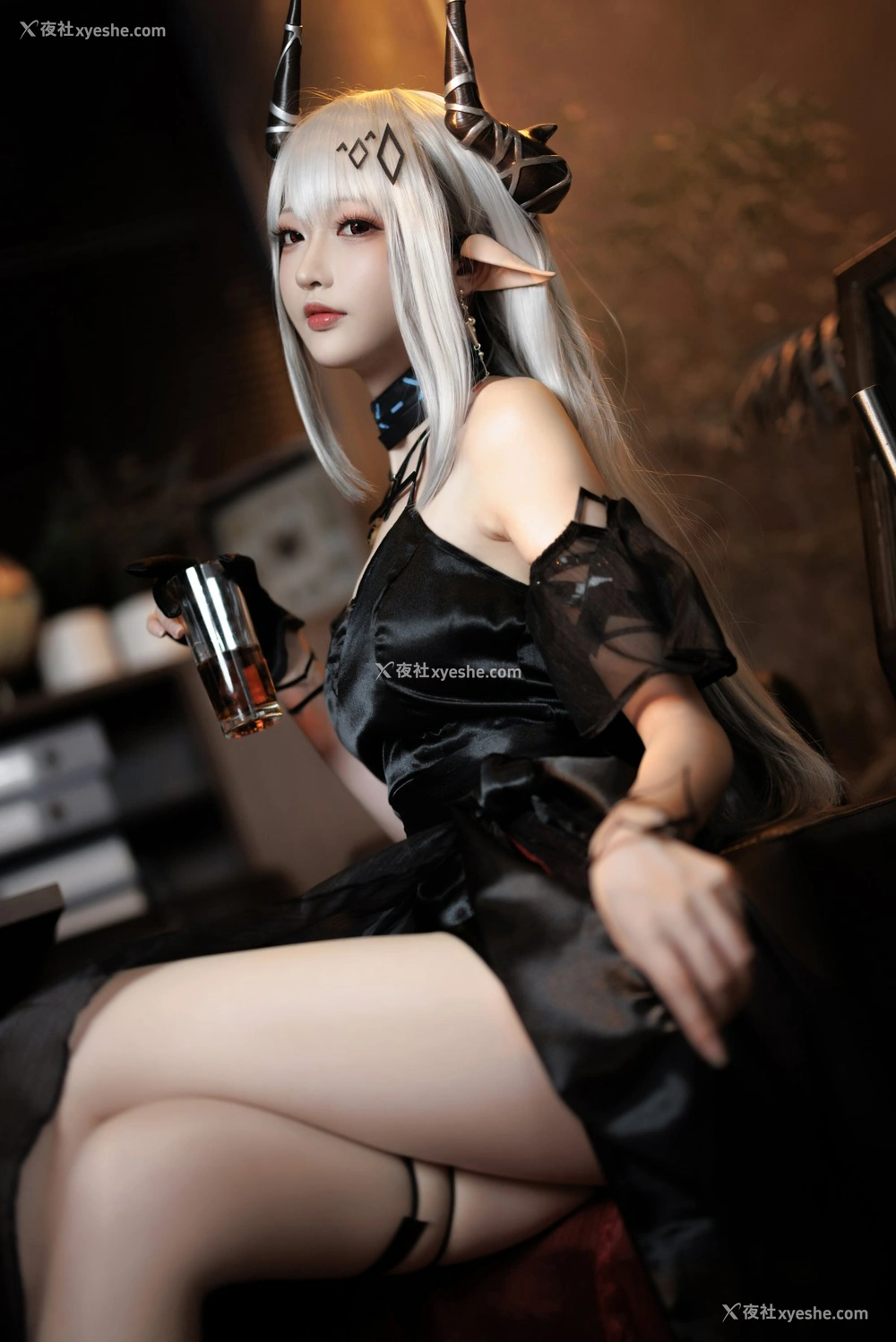 1P - 南宫 – 泥岩COS礼服