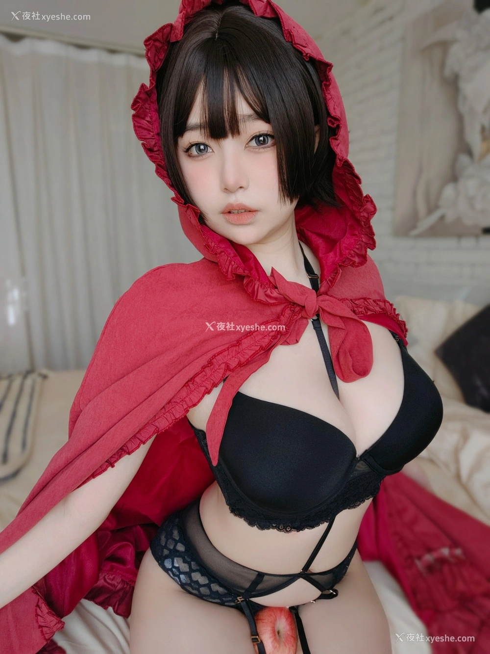 1P - 女主K – 小红帽和红苹果