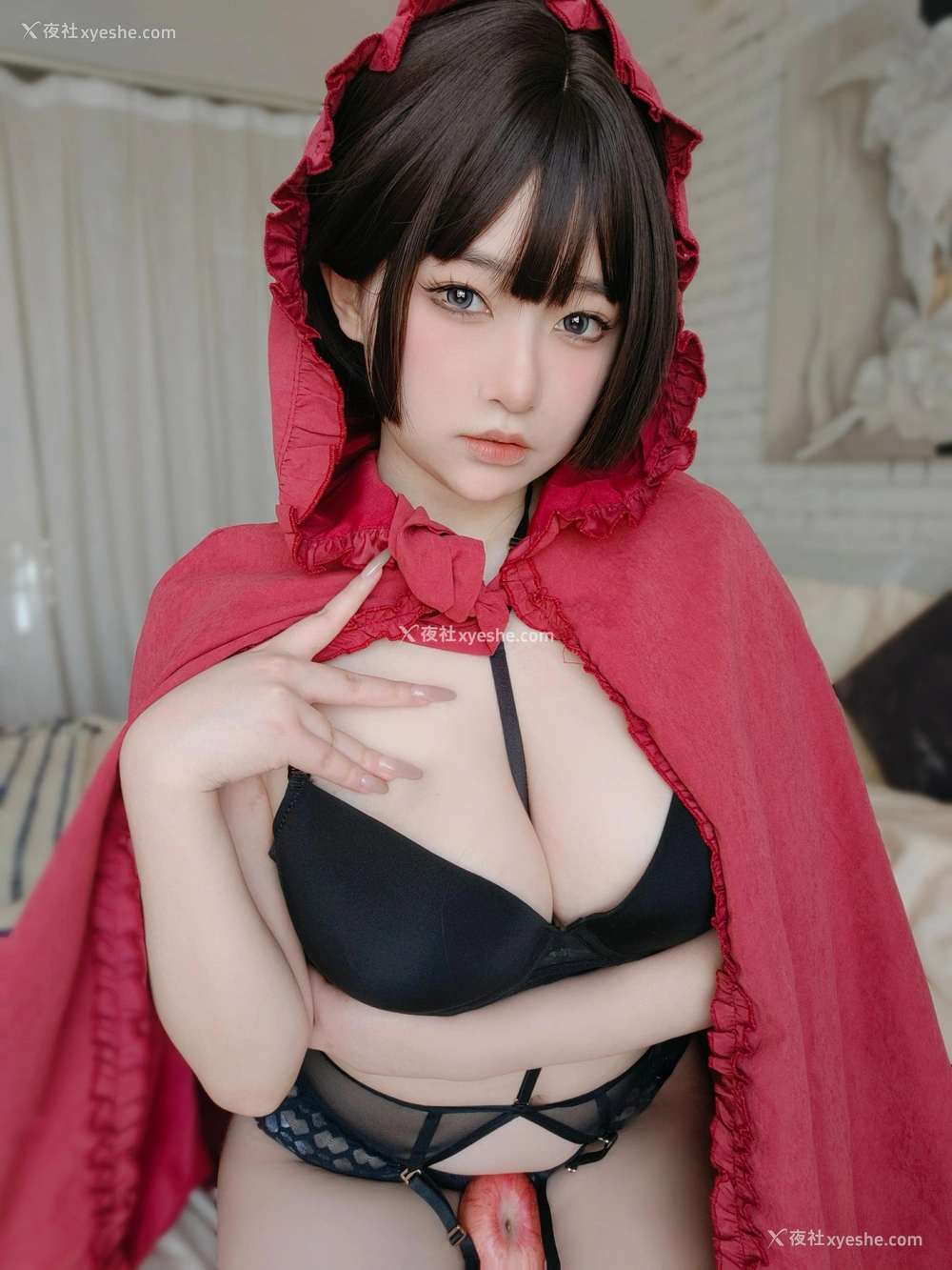 1P - 女主K – 小红帽和红苹果