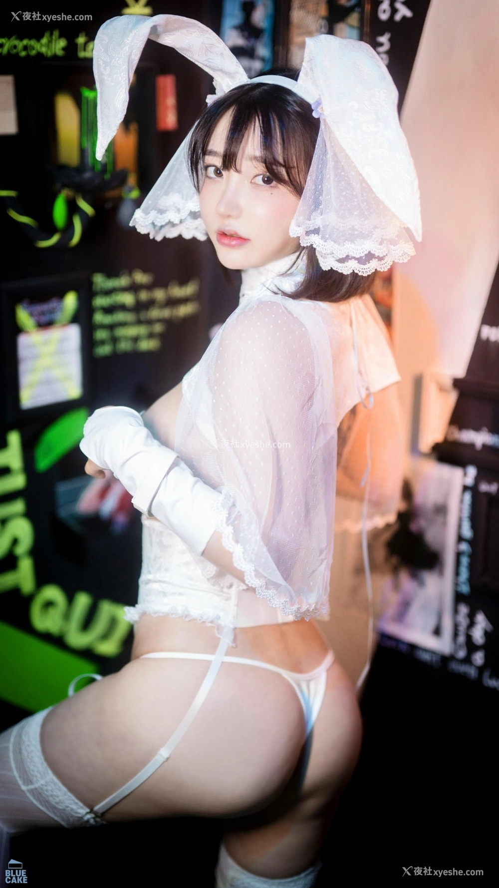 1P - [BLUECAKE] Yeeun – Reverse Bunny Girl