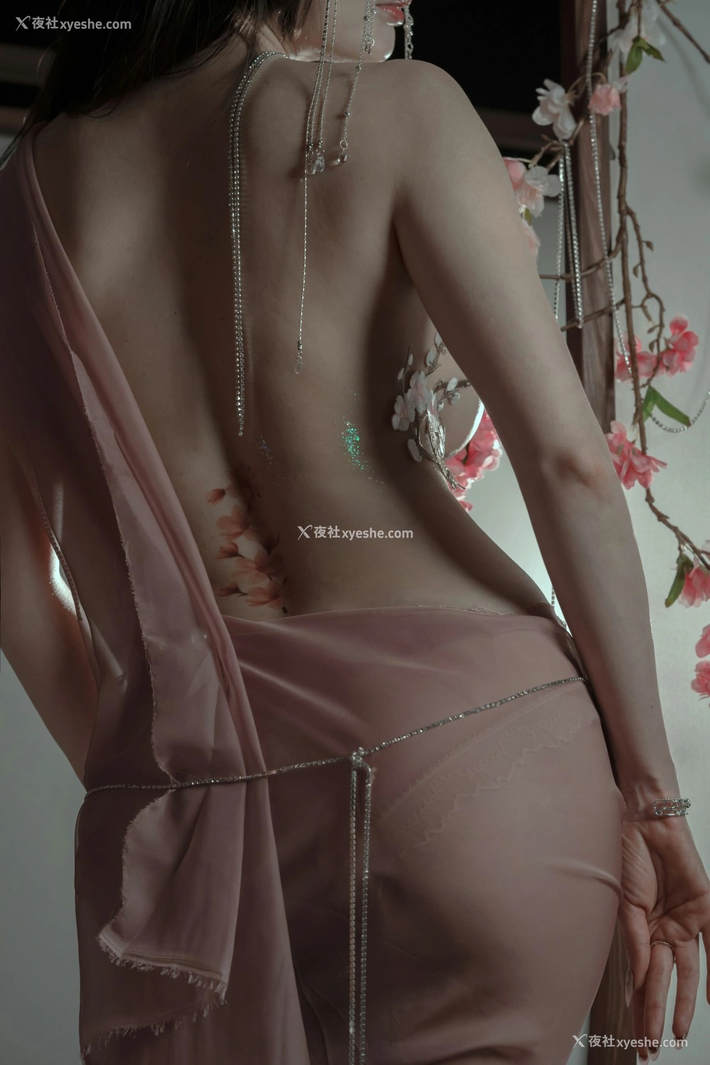 1P - 秋和柯基 – 粉 桃花神