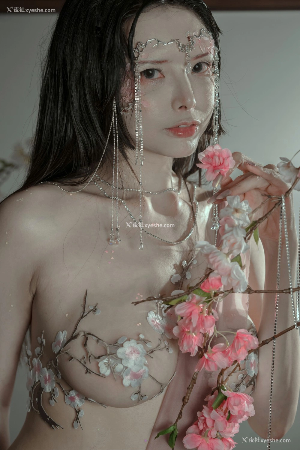 1P - 秋和柯基 – 粉 桃花神
