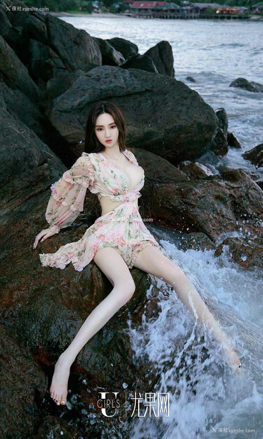 1P - [Ugirls尤果网]爱尤物专辑 No.1130 于思琪 浪漫的事