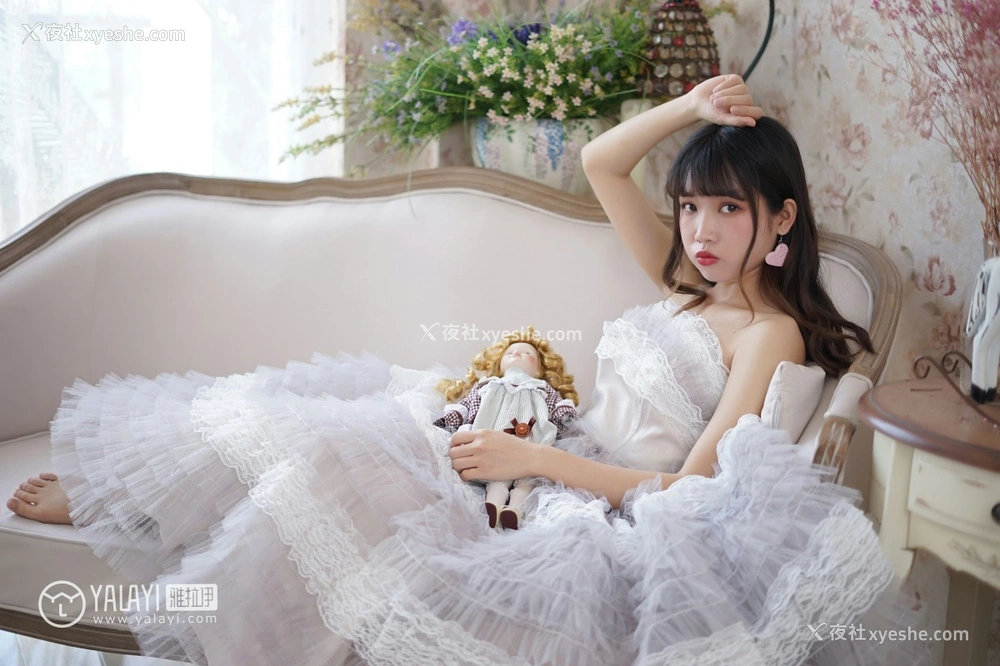 1P - [YALAYI雅拉伊] NO.003 小公主的薄纱裙 公主小兔子