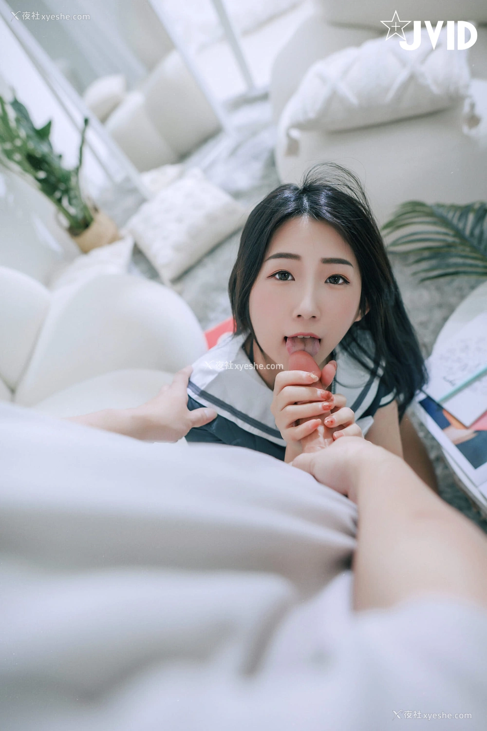 1P - 黎茉《巨乳女学生色诱家教老师》