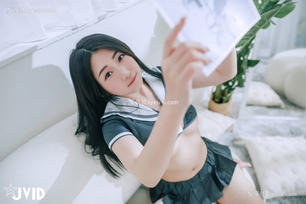 1P - 黎茉《巨乳女学生色诱家教老师》