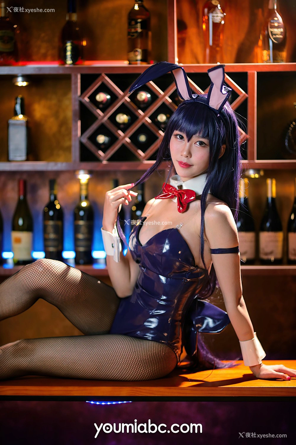 1P - [尤蜜YouMi] 抖娘利世 学姐是兔女郎
