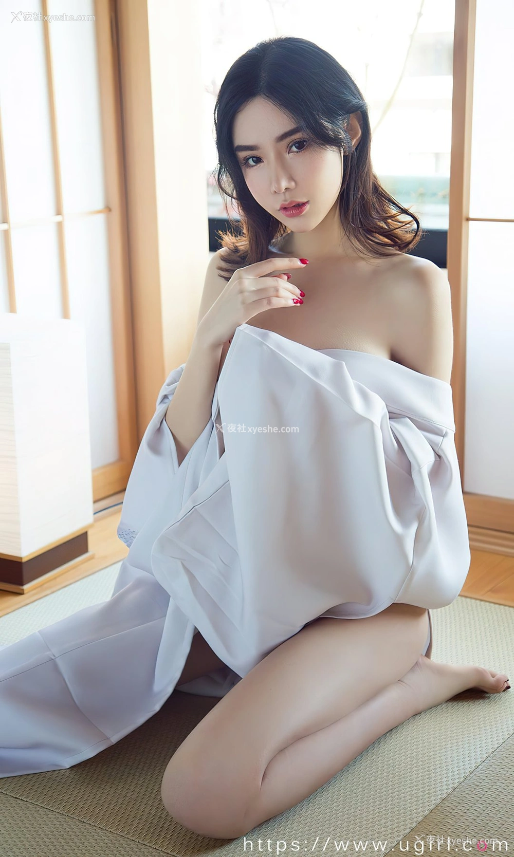 1P - [Ugirls尤果网]爱尤物专辑 No.2486 萌琪琪 性感瞬间