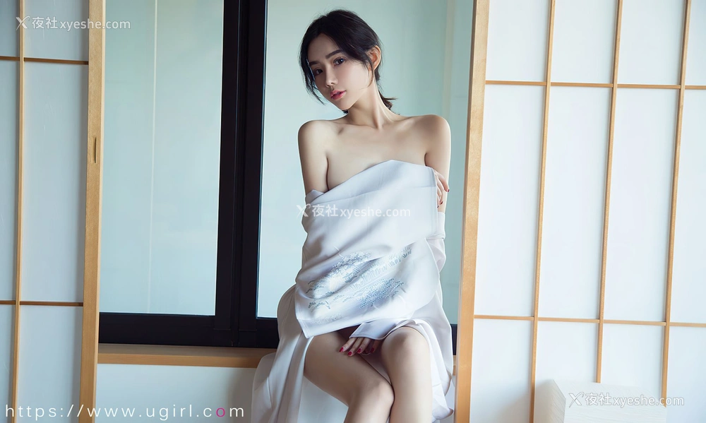 1P - [Ugirls尤果网]爱尤物专辑 No.2486 萌琪琪 性感瞬间