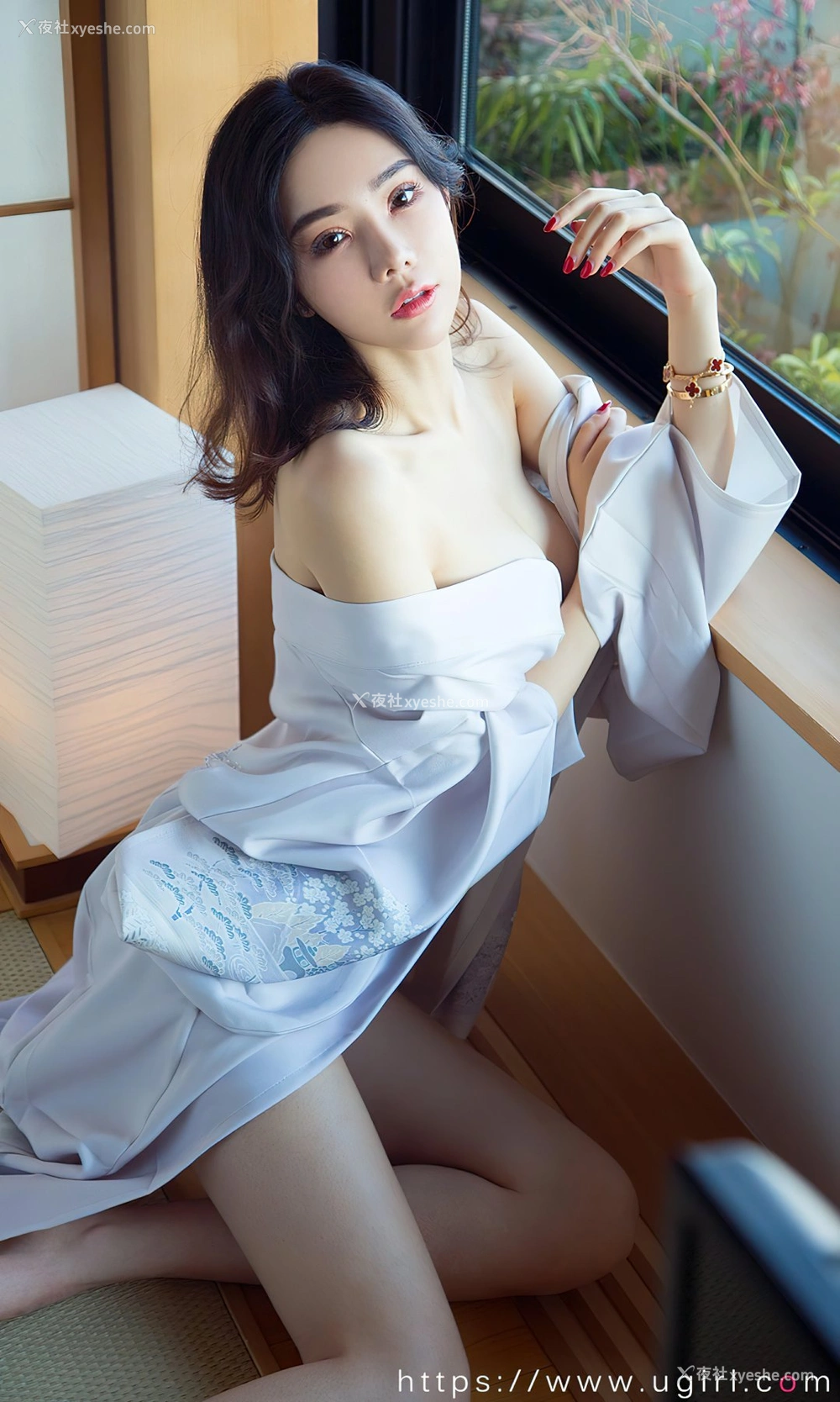 1P - [Ugirls尤果网]爱尤物专辑 No.2486 萌琪琪 性感瞬间