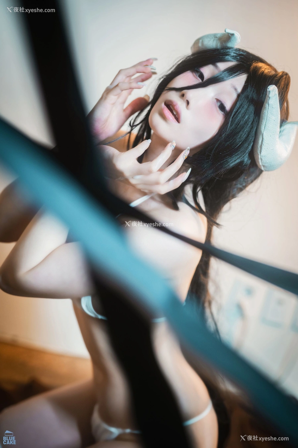 1P - [BLUECAKE] Bambi – Insanity Of Obsession