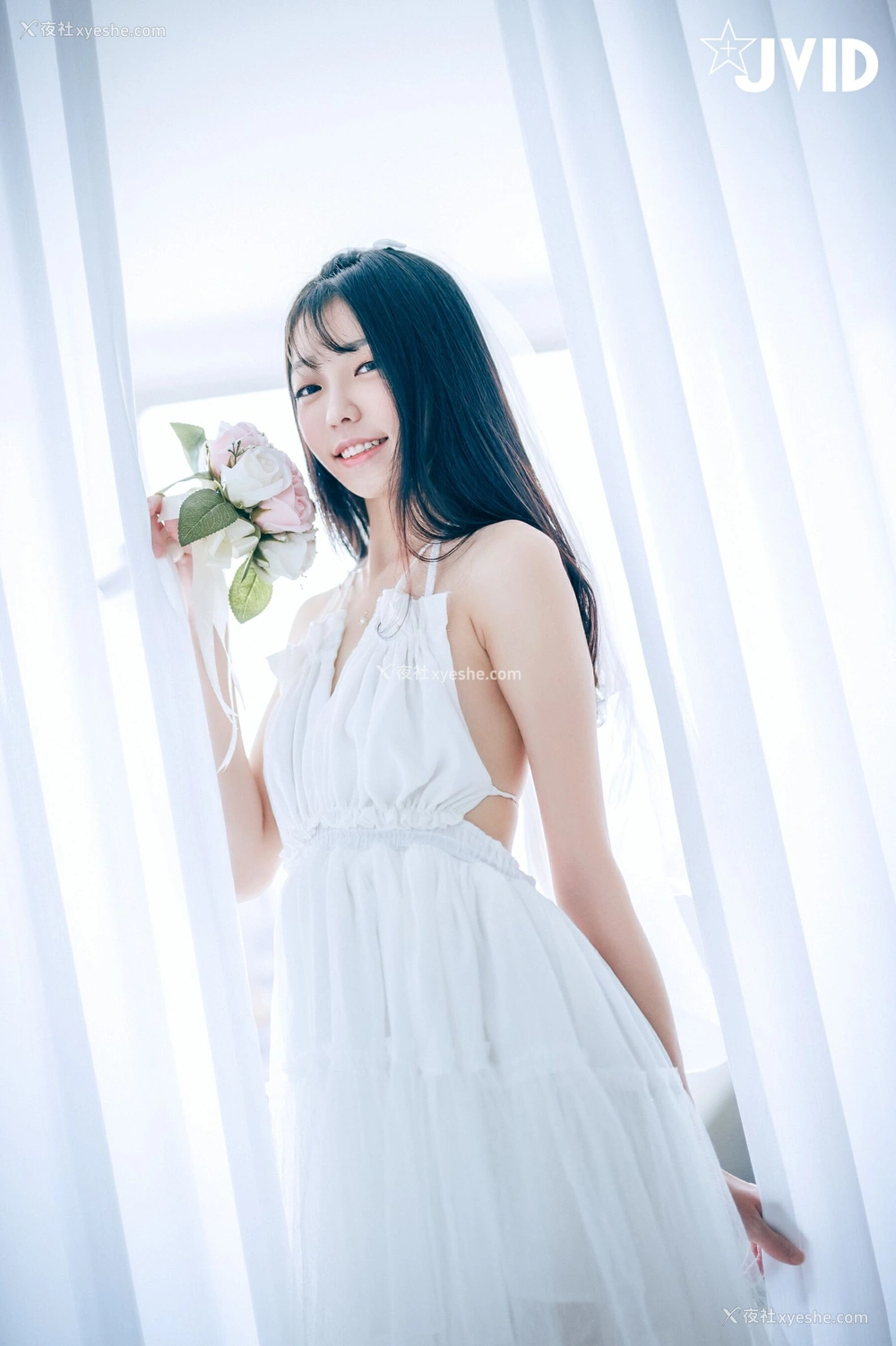 1P - 妍妍《纯白の花嫁》