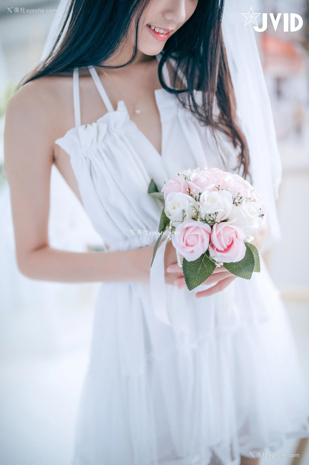 1P - 妍妍《纯白の花嫁》