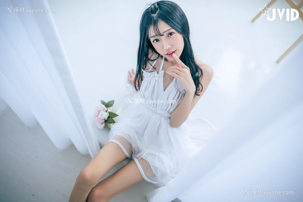 1P - 妍妍《纯白の花嫁》