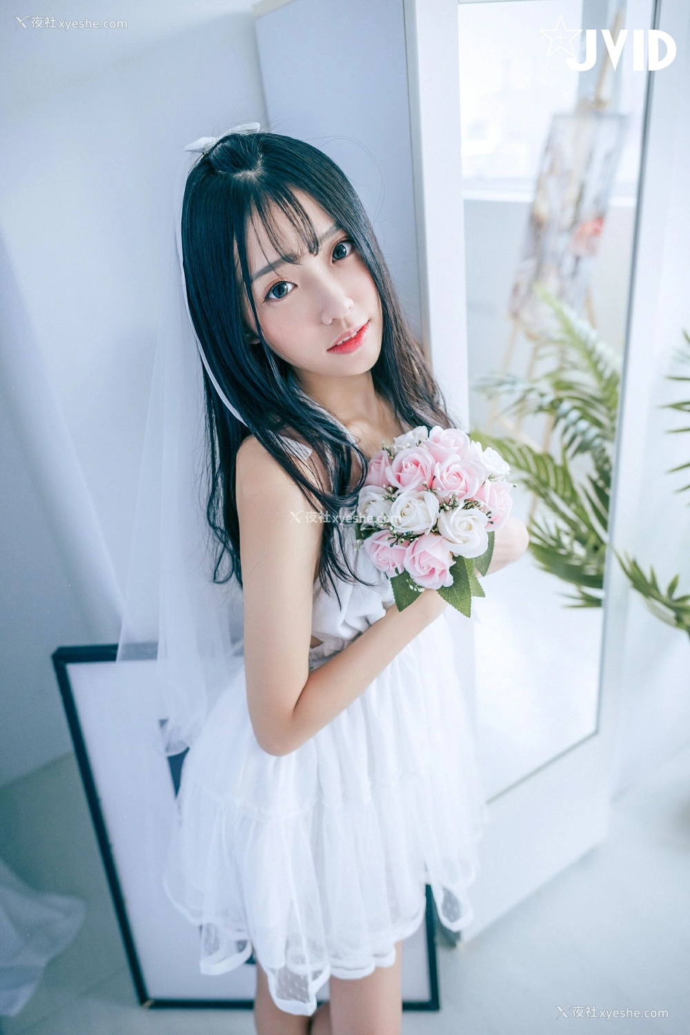 1P - 妍妍《纯白の花嫁》