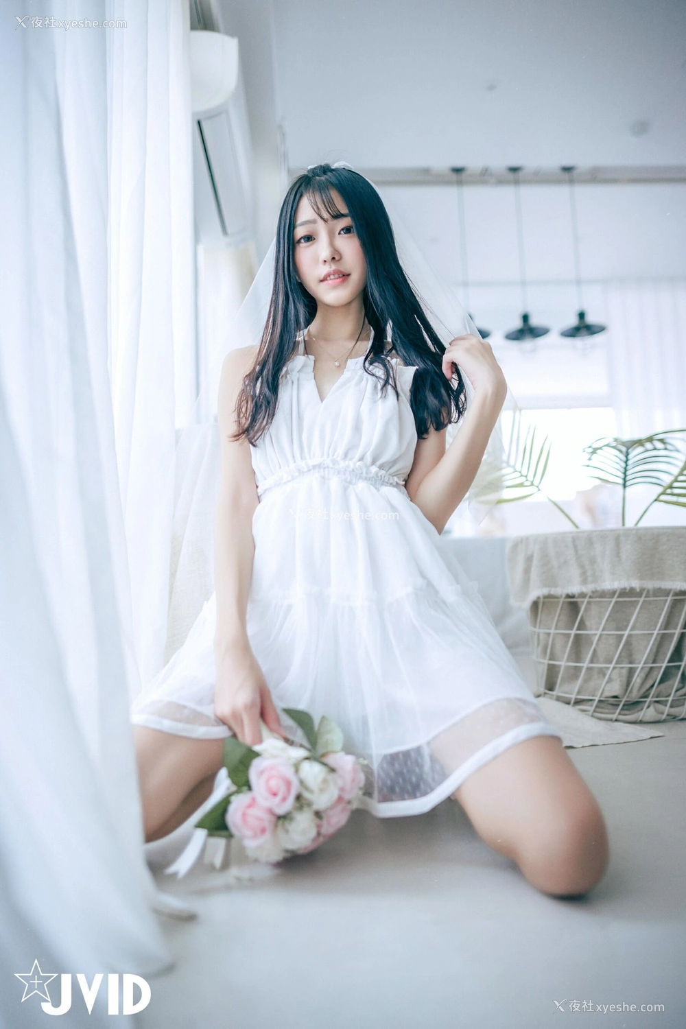 1P - 妍妍《纯白の花嫁》