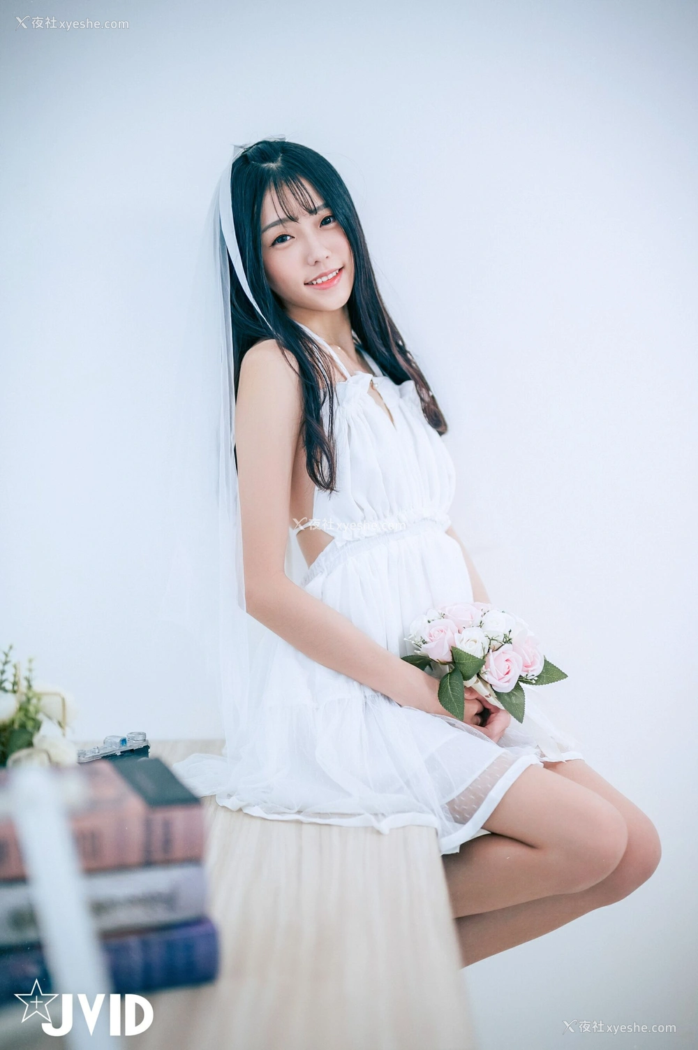 1P - 妍妍《纯白の花嫁》