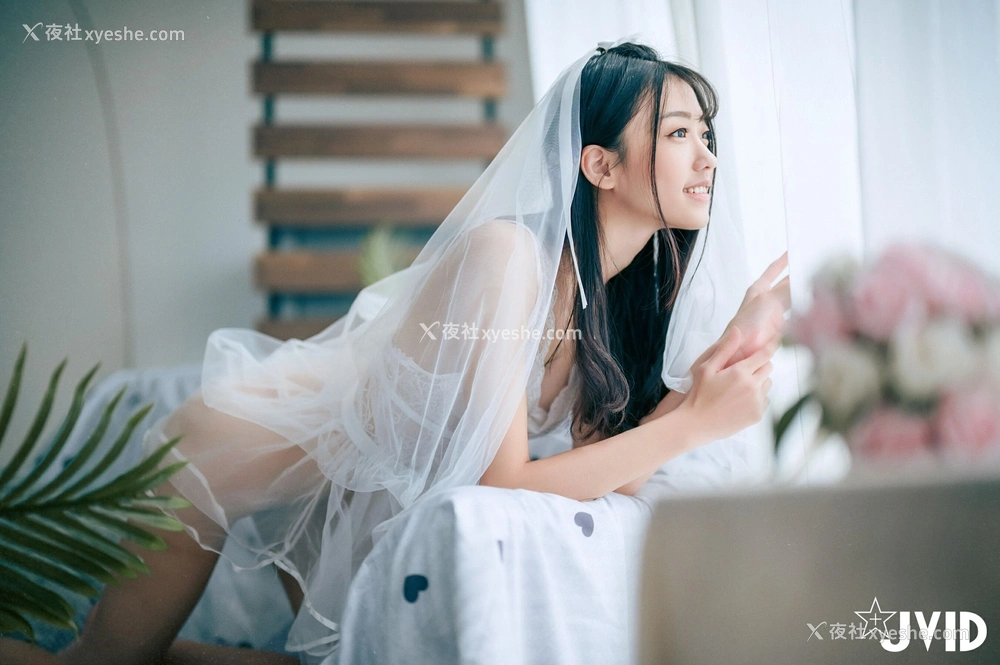 1P - 妍妍《纯白の花嫁》
