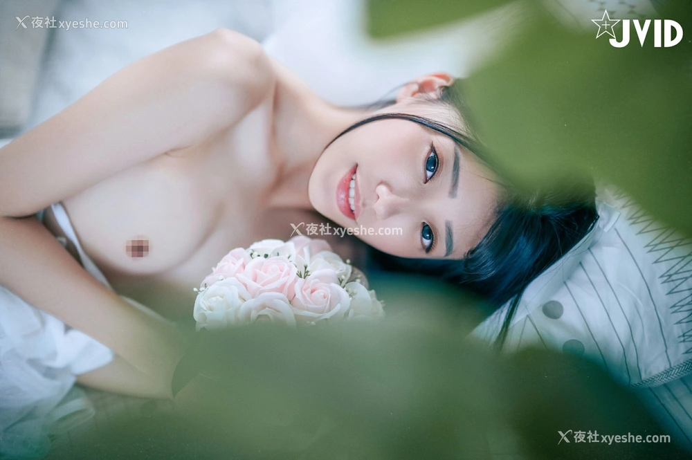 1P - 妍妍《纯白の花嫁》