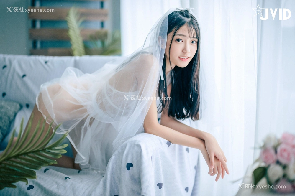 1P - 妍妍《纯白の花嫁》