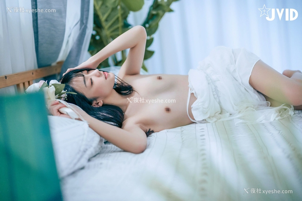 1P - 妍妍《纯白の花嫁》