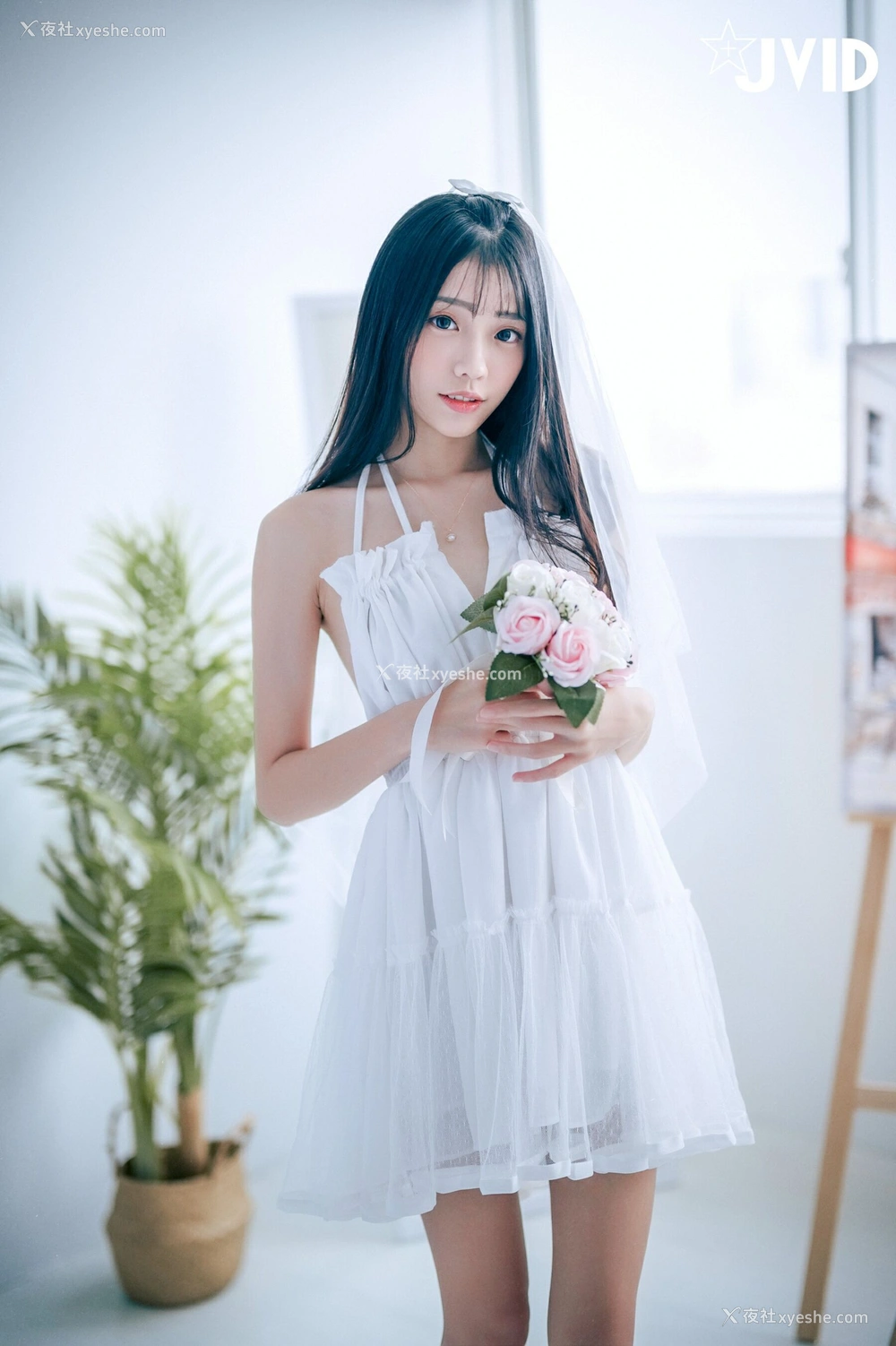 1P - 妍妍《纯白の花嫁》