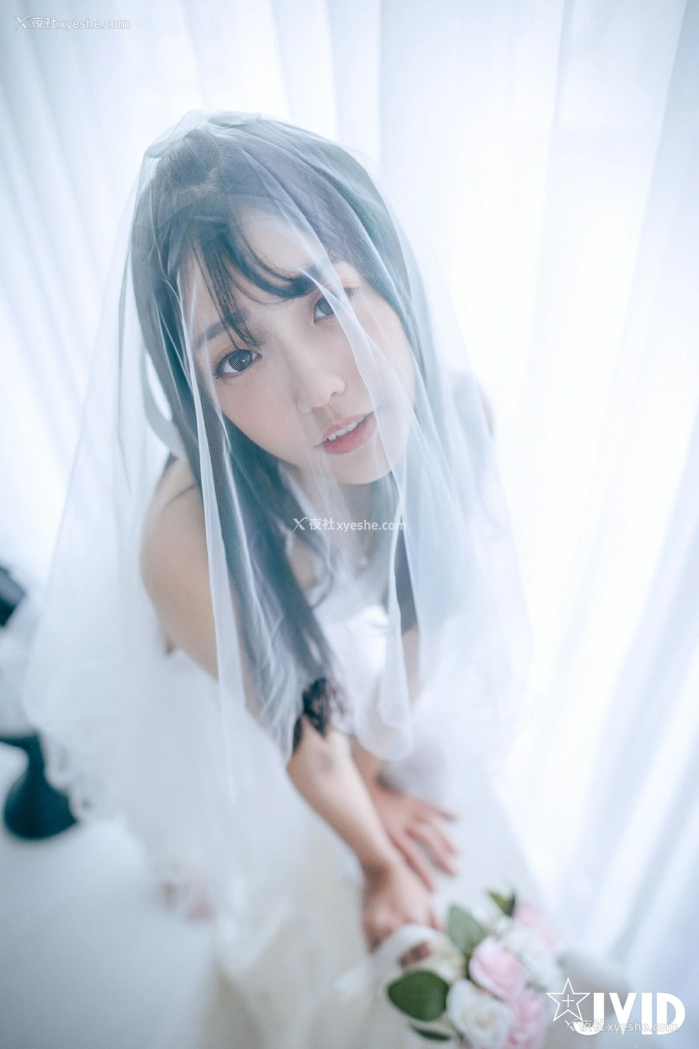 1P - 妍妍《纯白の花嫁》