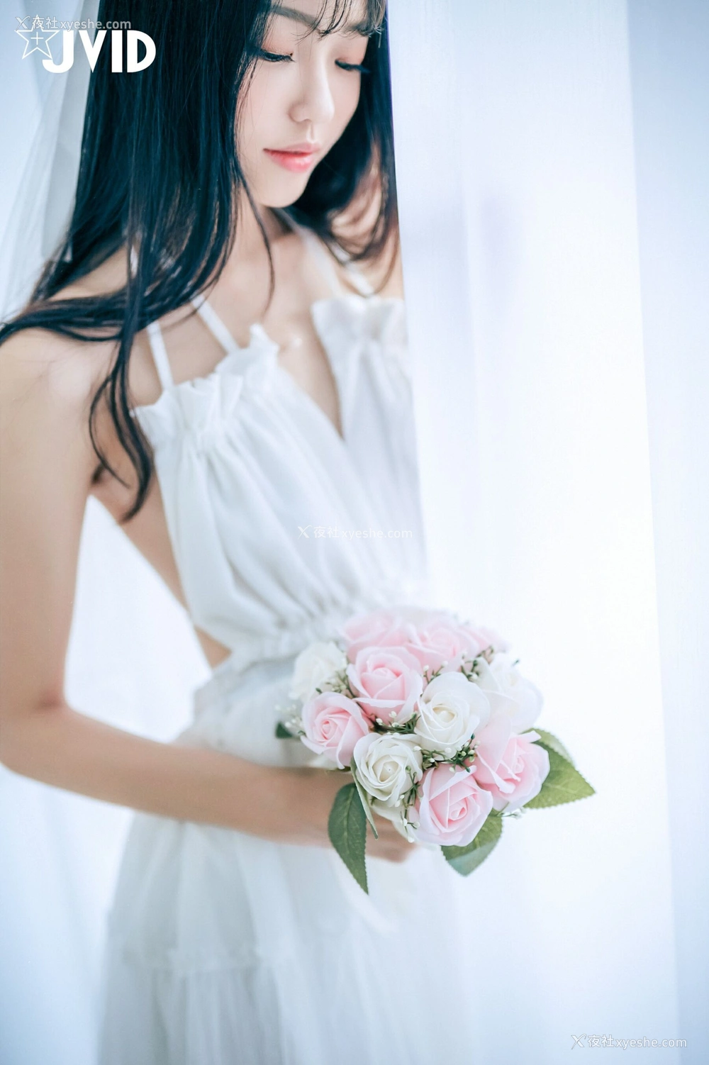 1P - 妍妍《纯白の花嫁》