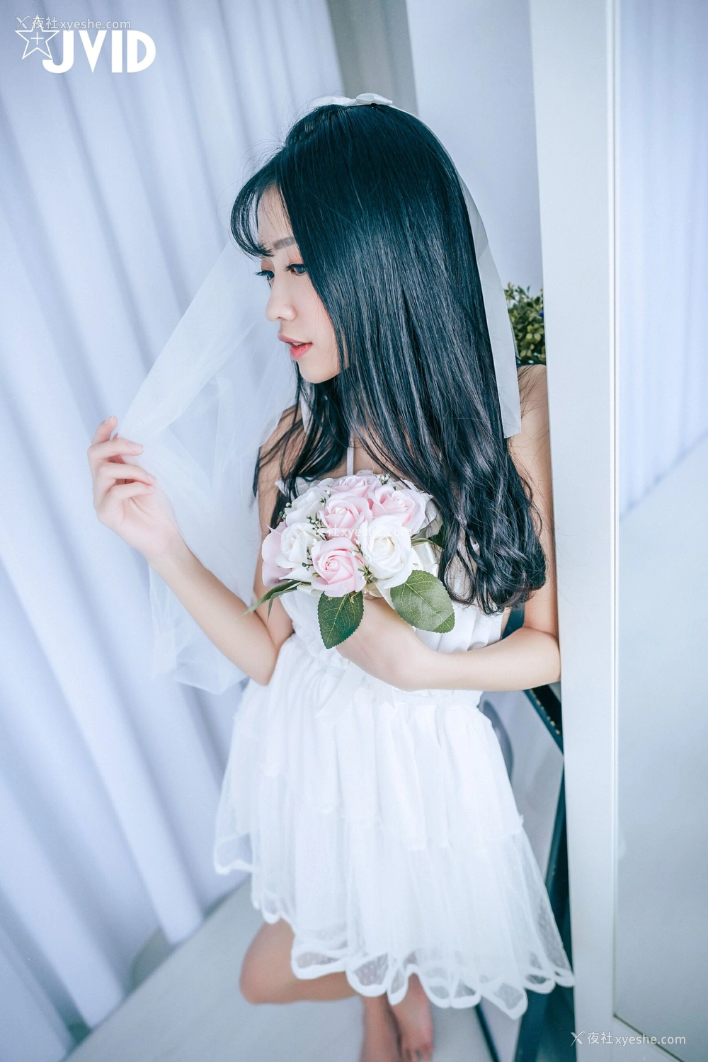 1P - 妍妍《纯白の花嫁》