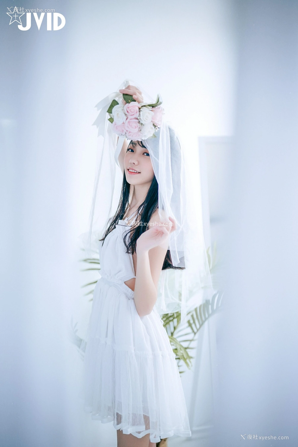 1P - 妍妍《纯白の花嫁》